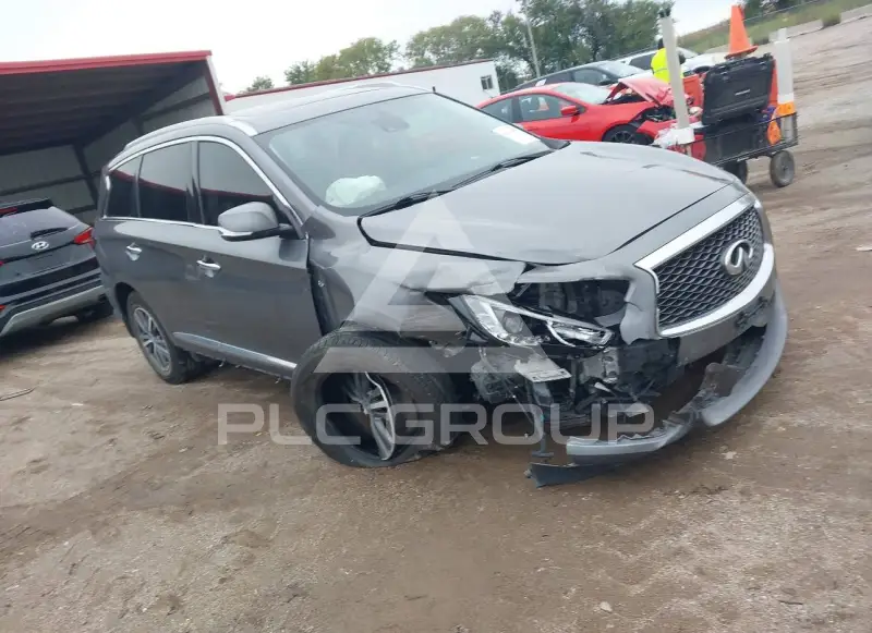 2019 Infinity QX60 photo
