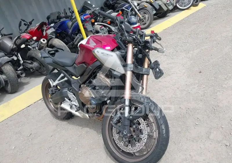 2019 Honda CB650 photo