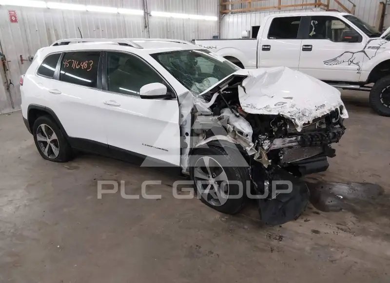 2019 Jeep CHEROKEE photo