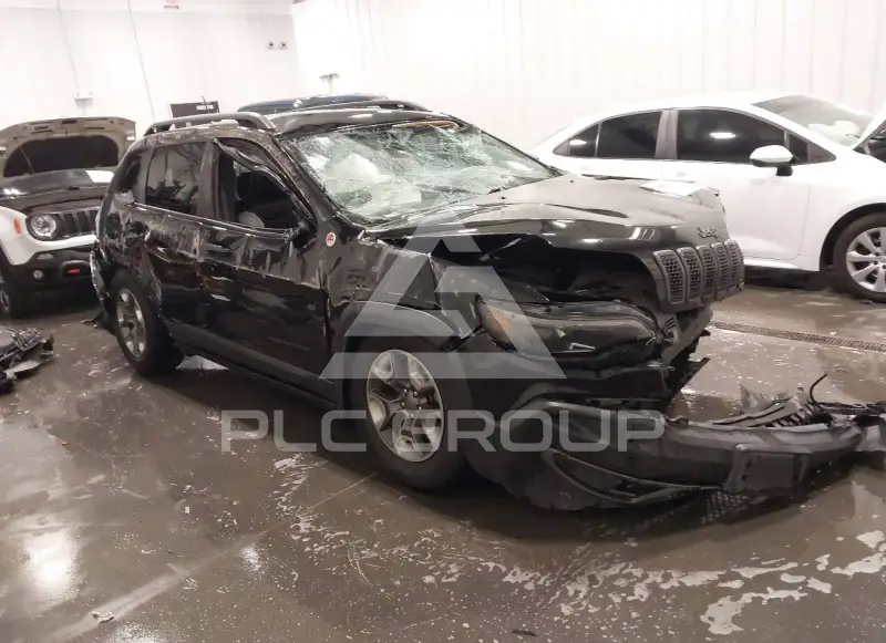 2019 Jeep CHEROKEE photo