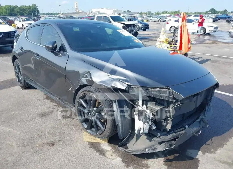 2019 Mazda 3 photo