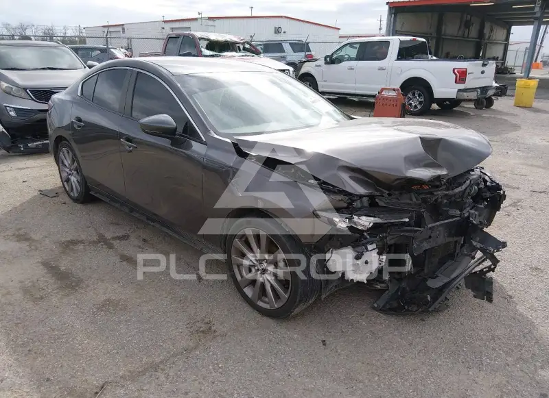 2019 Mazda 3 photo
