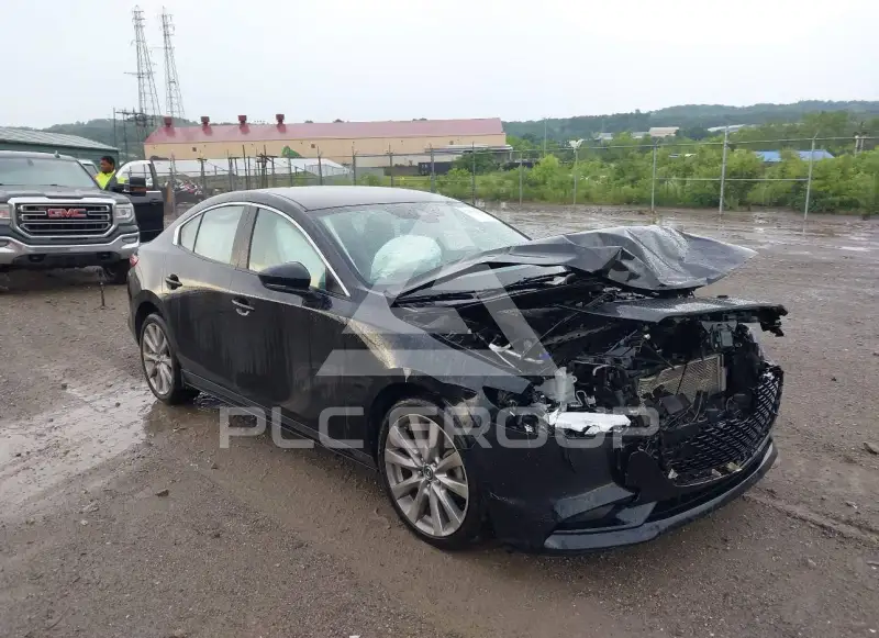 2019 Mazda 3 photo