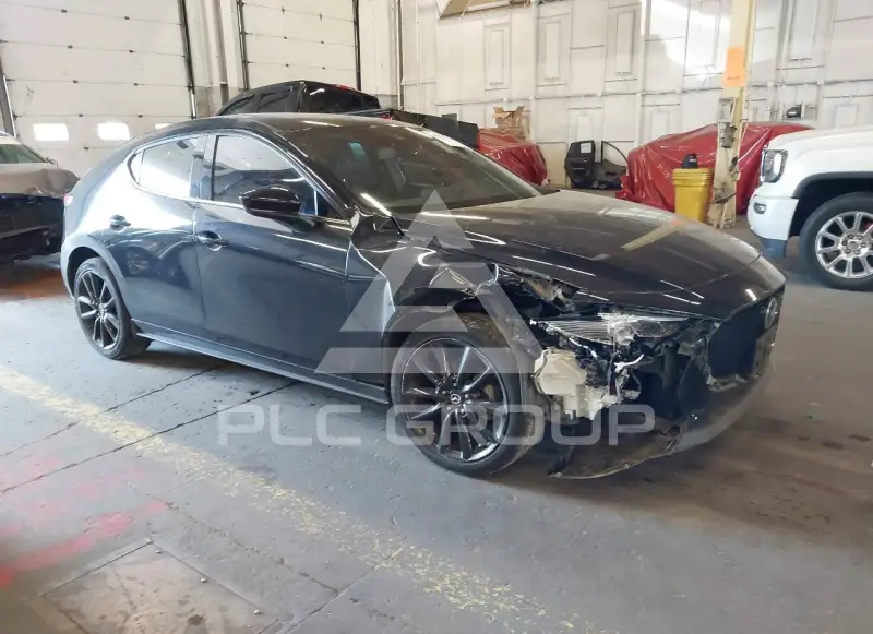 2019 Mazda 3 photo