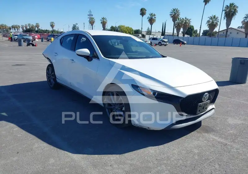 2019 Mazda 3 photo