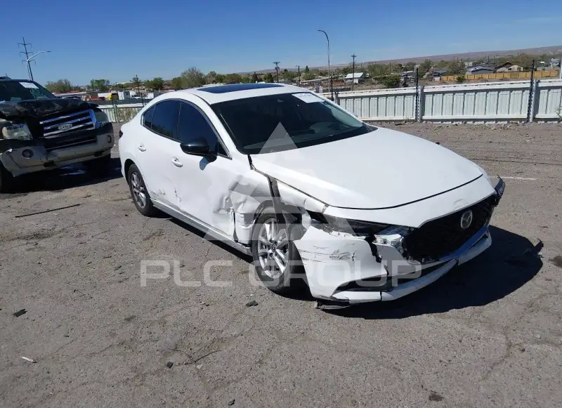 2019 Mazda 3 photo
