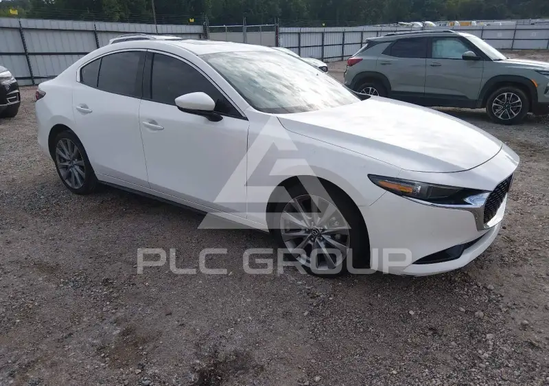 2019 Mazda 3 photo