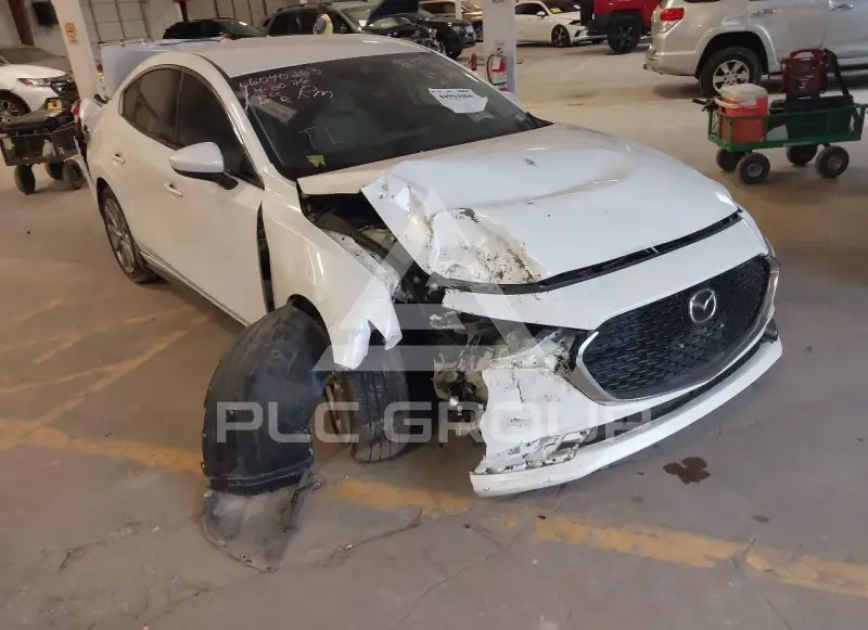 2019 Mazda 3 photo