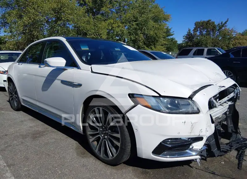 2019 Lincoln Continental фото