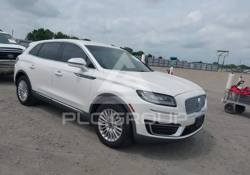 2019 Lincoln NAUTILUS photo