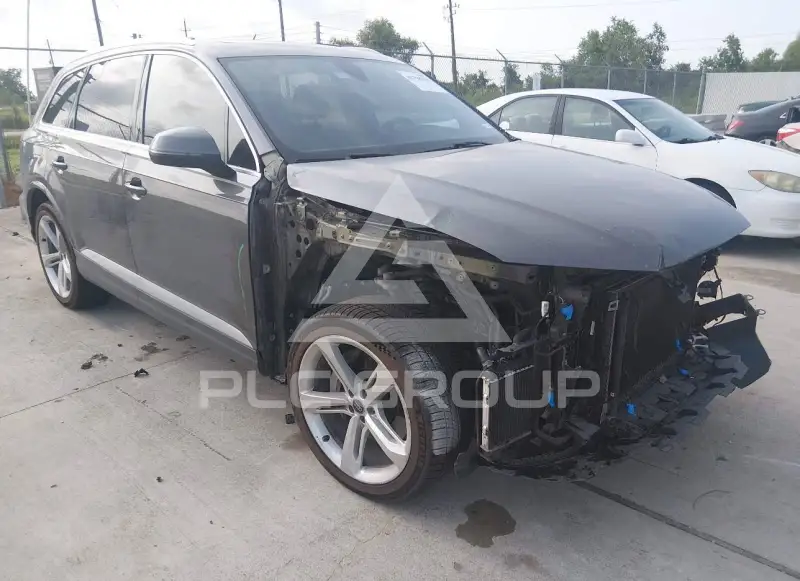 2019 Audi Q7 фото