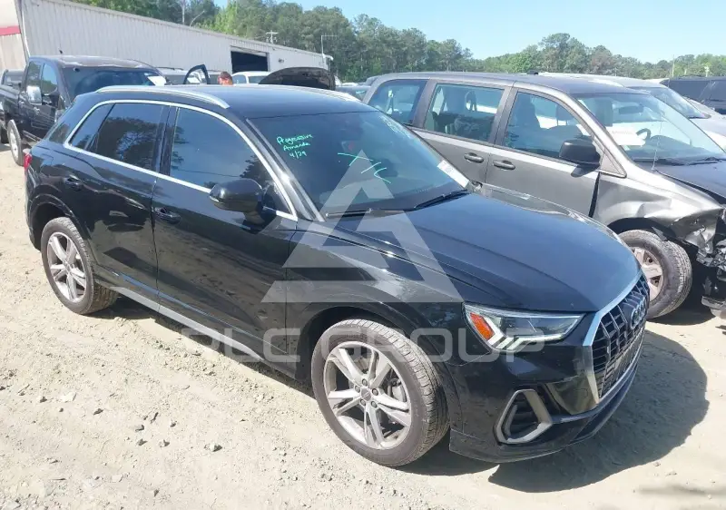 2019 Audi Q3 фото