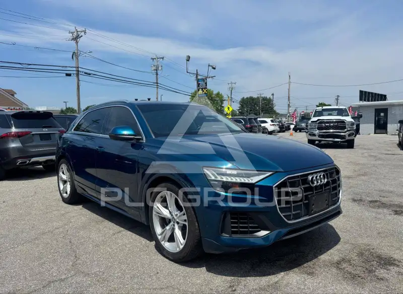 2019 Audi Q8 фото