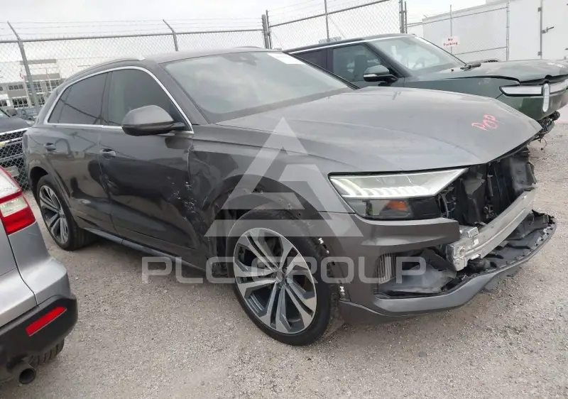 2019 Audi Q8 фото