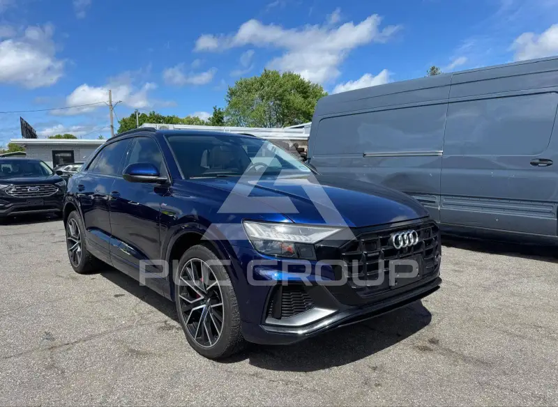 2019 Audi Q8 фото