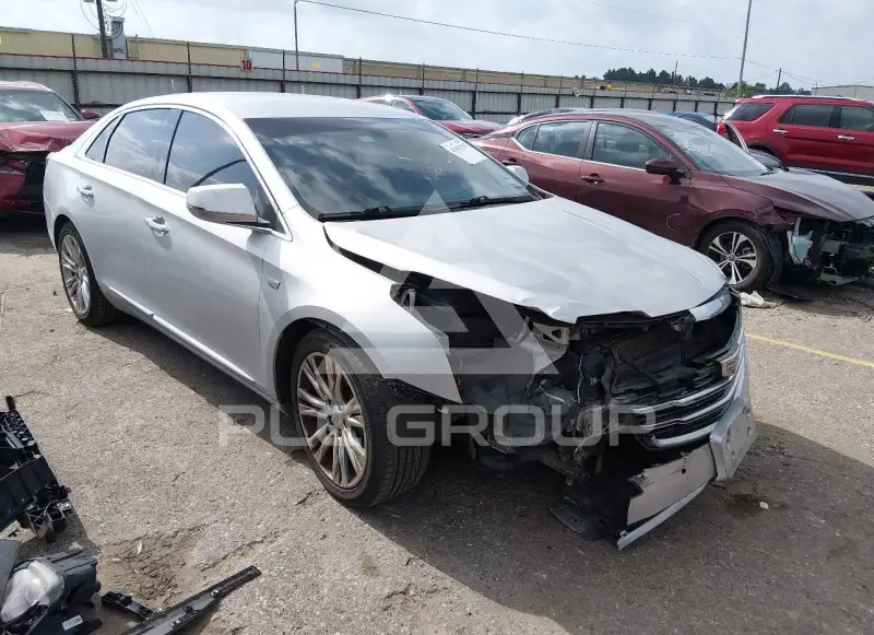 2019 Cadillac XTS photo