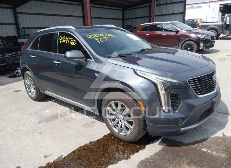 2019 Cadillac XT4 photo