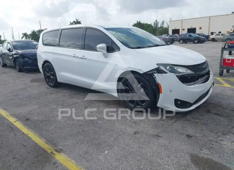 2019 Chrysler PACIFICA фото