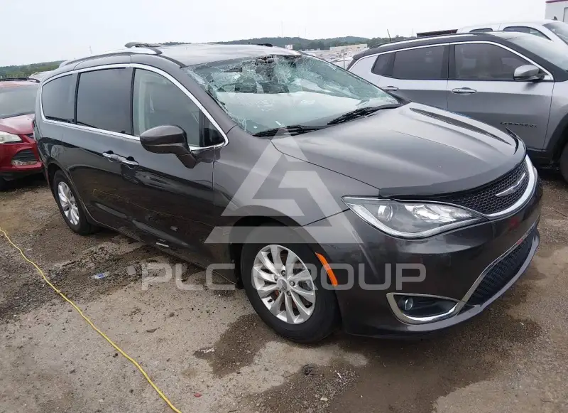 2019 Chrysler PACIFICA photo