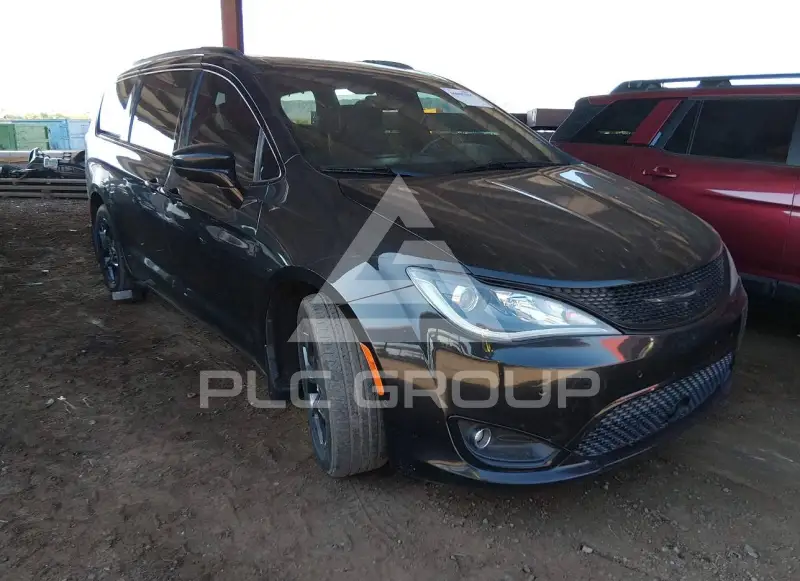 2019 Chrysler PACIFICA photo