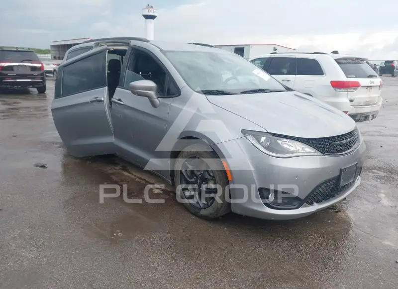 2019 Chrysler PACIFICA photo