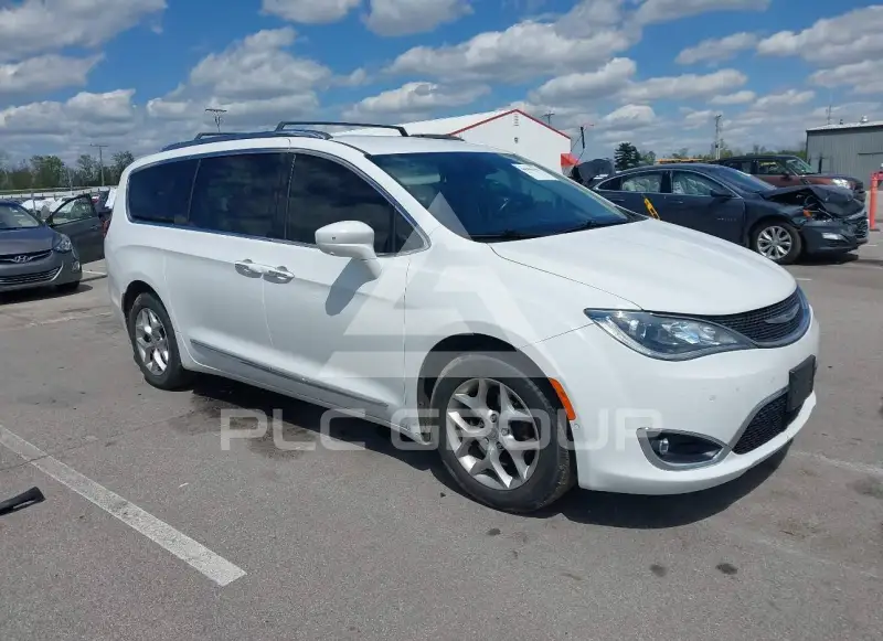 2019 Chrysler PACIFICA photo