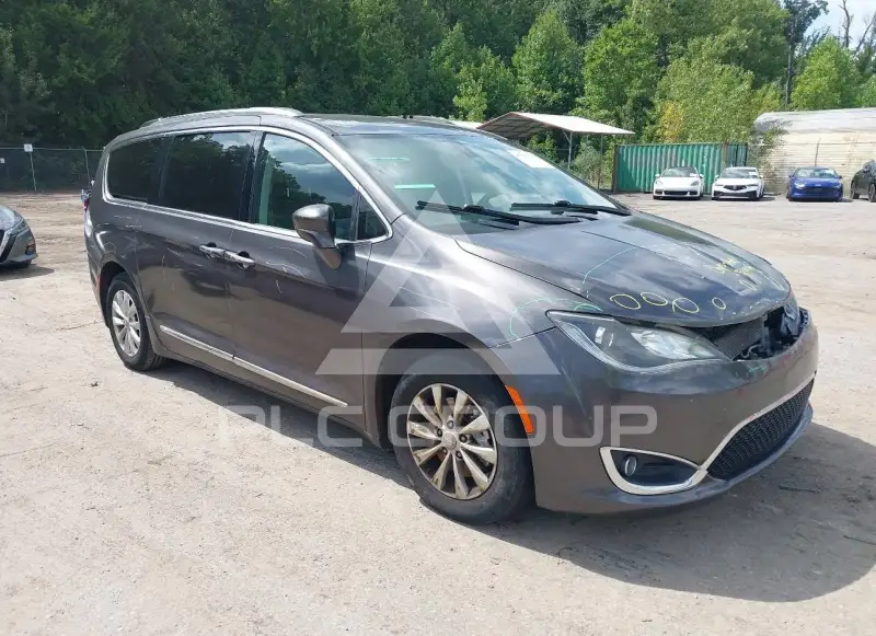 2019 Chrysler PACIFICA photo