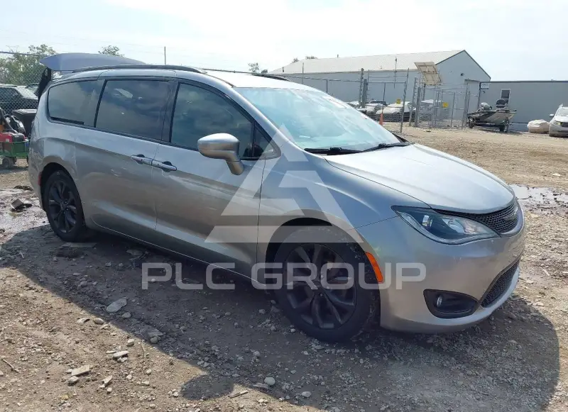 2019 Chrysler PACIFICA photo