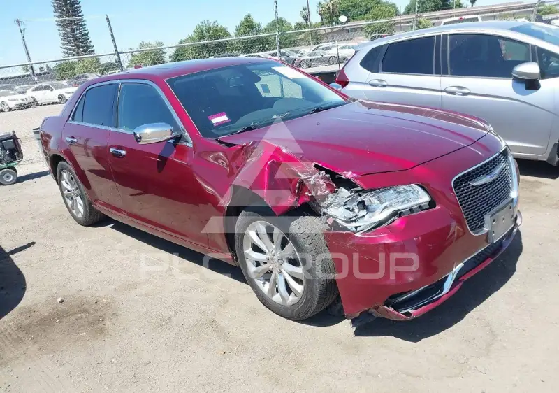 2019 Chrysler 300 фото