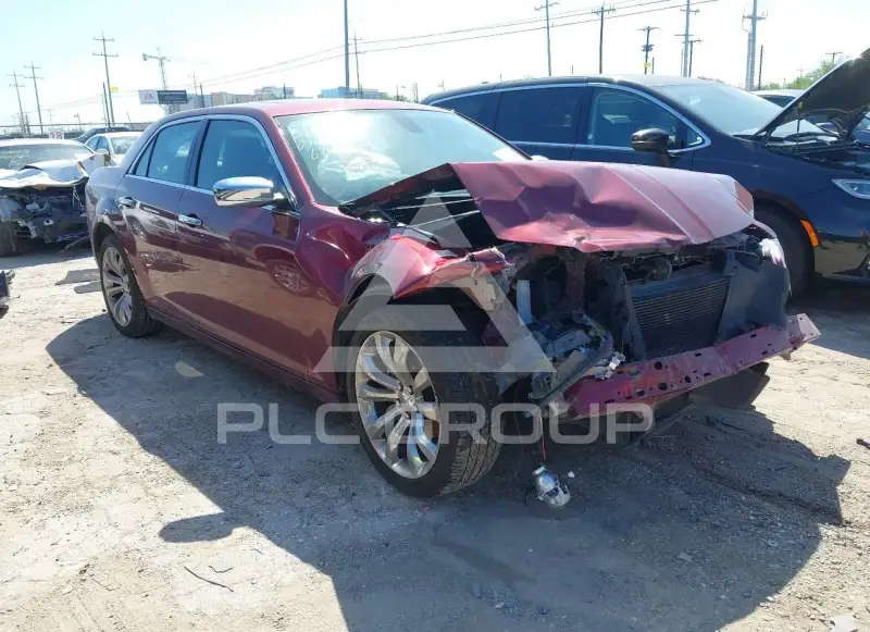 2019 Chrysler 300 фото
