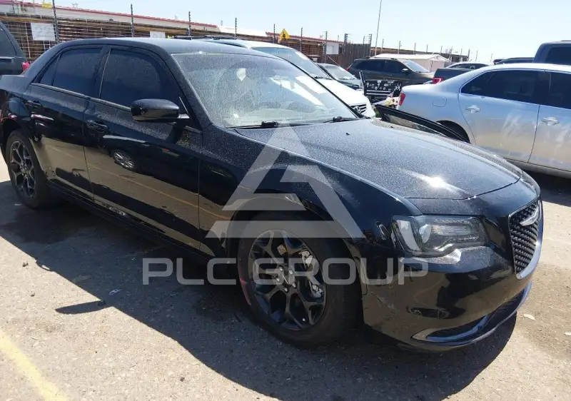 2019 Chrysler 300 фото