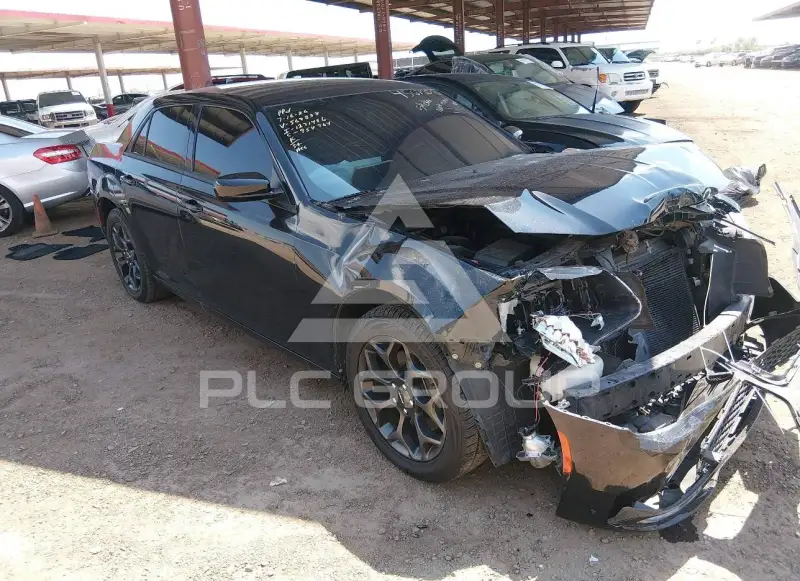 2019 Chrysler 300 фото