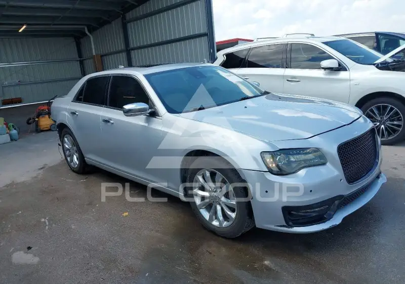 2019 Chrysler 300 фото