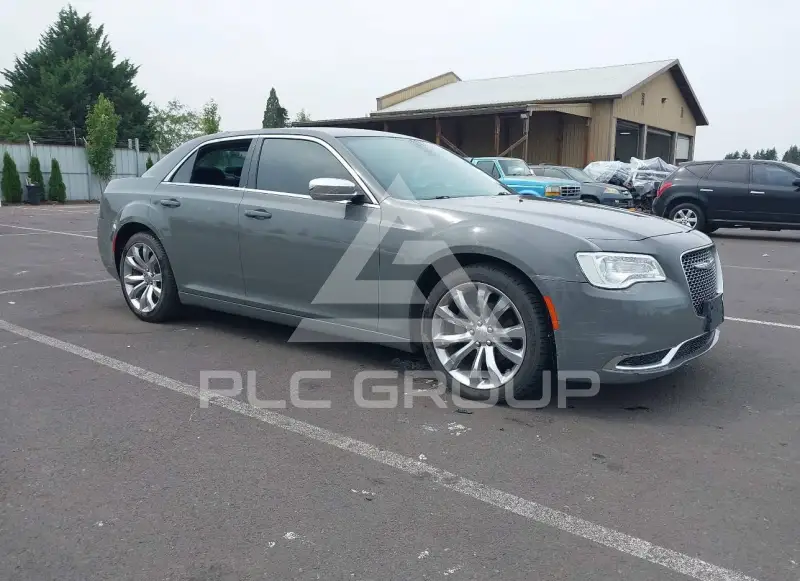 2019 Chrysler 300 фото