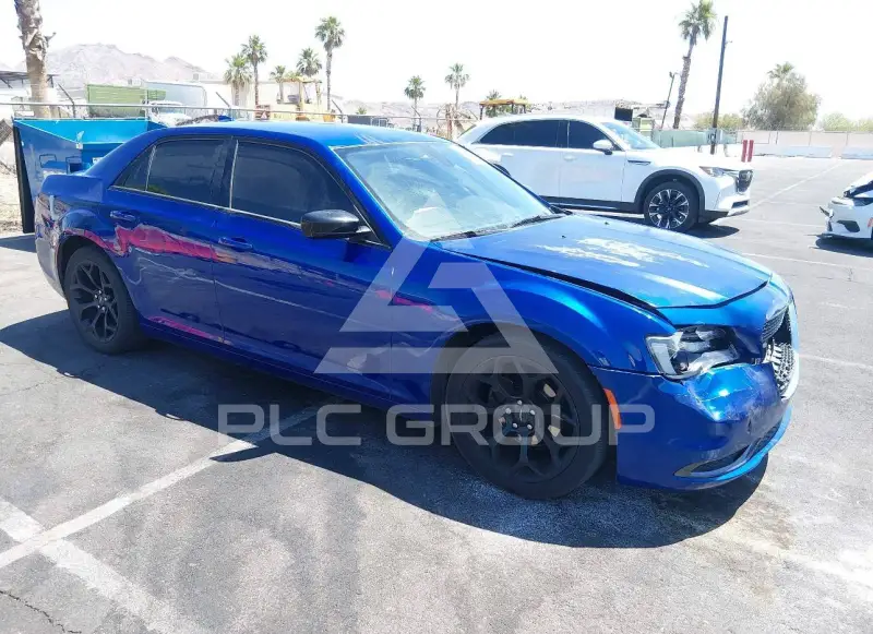 2019 Chrysler 300 photo