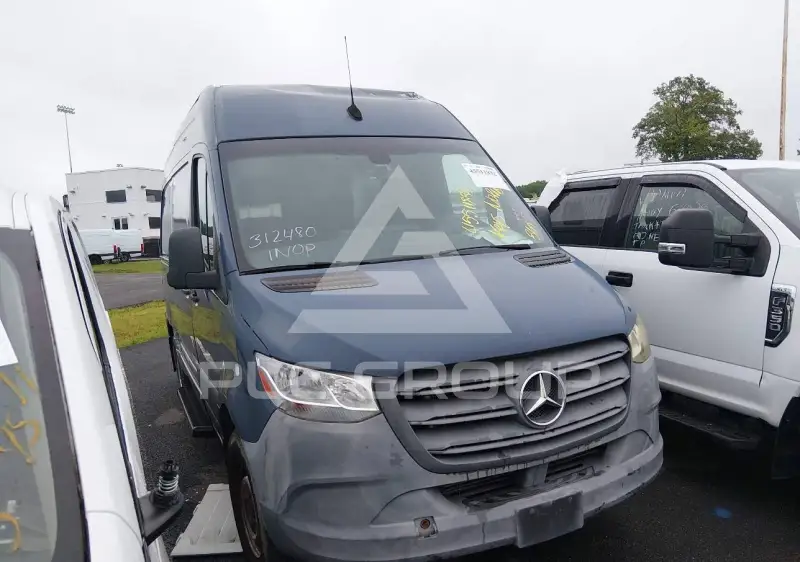 2019 Mercedes Benz Sprinter фото