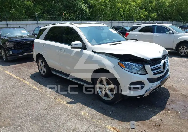 2019 Mercedes Benz GLE 400 фото