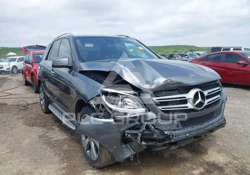2019 Mercedes Benz GLE 400 фото