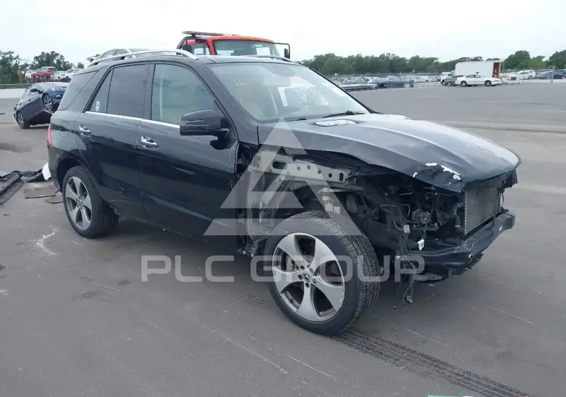 2019 Mercedes Benz GLE 400 фото
