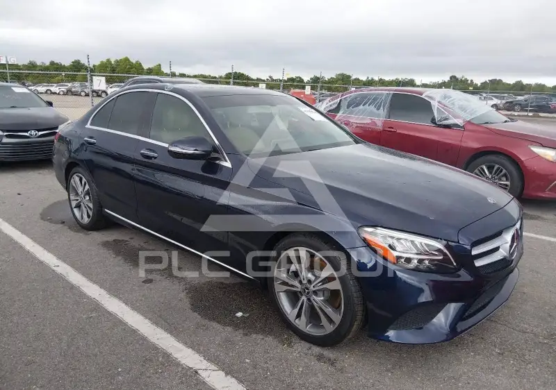 2019 Mercedes Benz C 300 photo