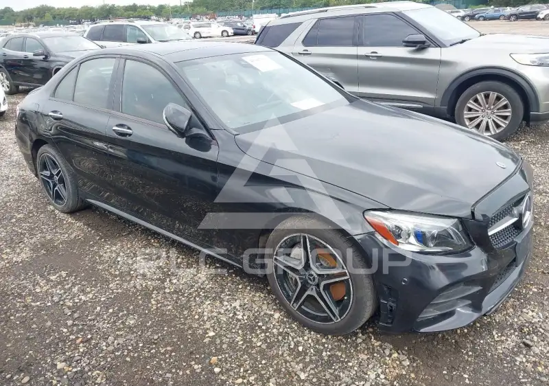 2019 Mercedes Benz C 300 фото