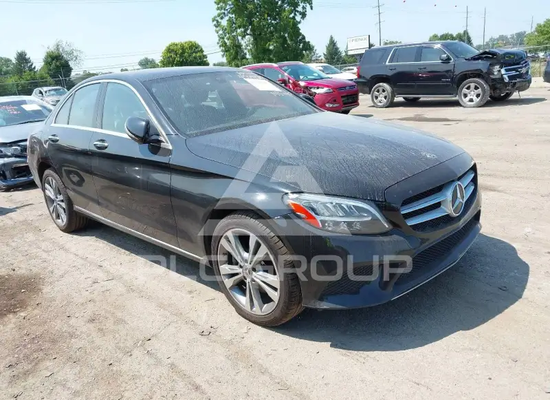 2019 Mercedes Benz C 300 фото