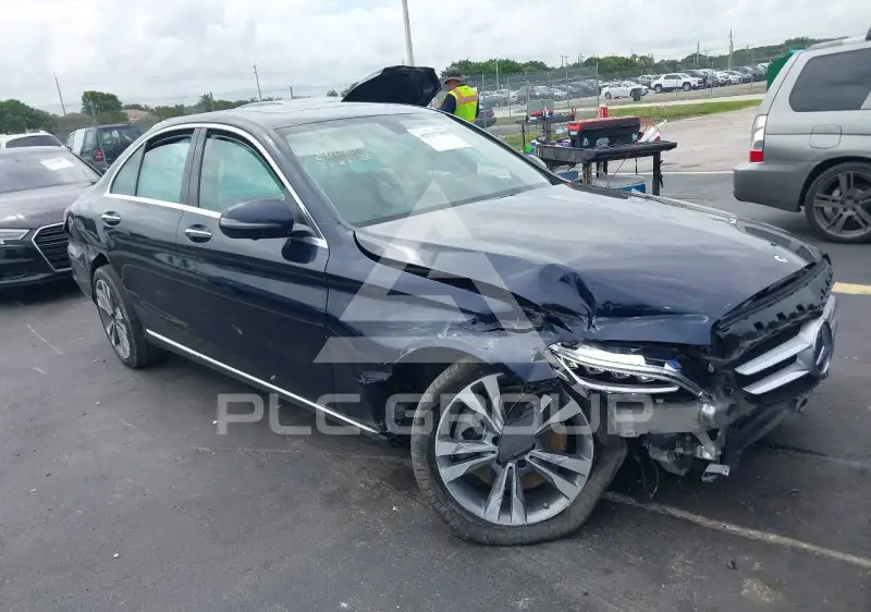 2019 Mercedes Benz C 300 фото