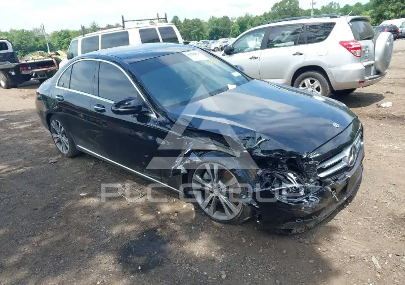 2019 Mercedes Benz C 300 фото