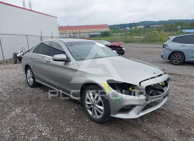 2019 Mercedes Benz C 300 photo