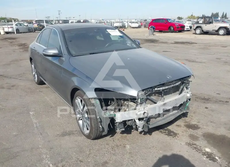 2019 Mercedes Benz C 300 photo