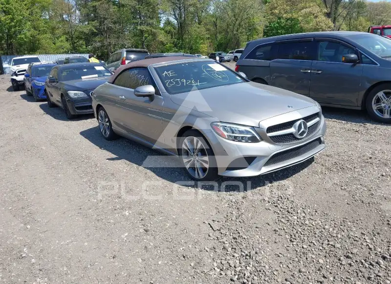 2019 Mercedes Benz C 300 фото