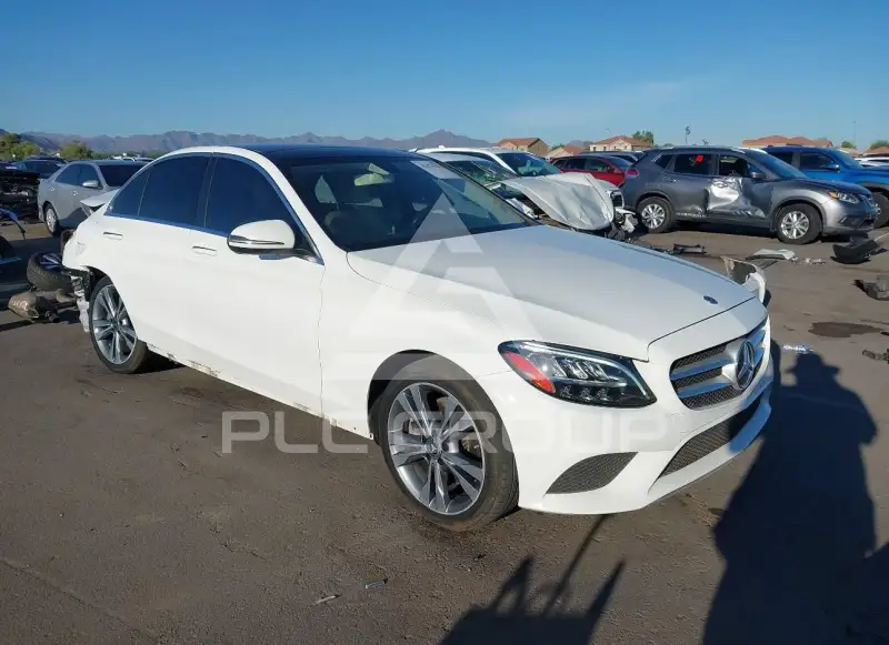 2019 Mercedes Benz C 300 фото