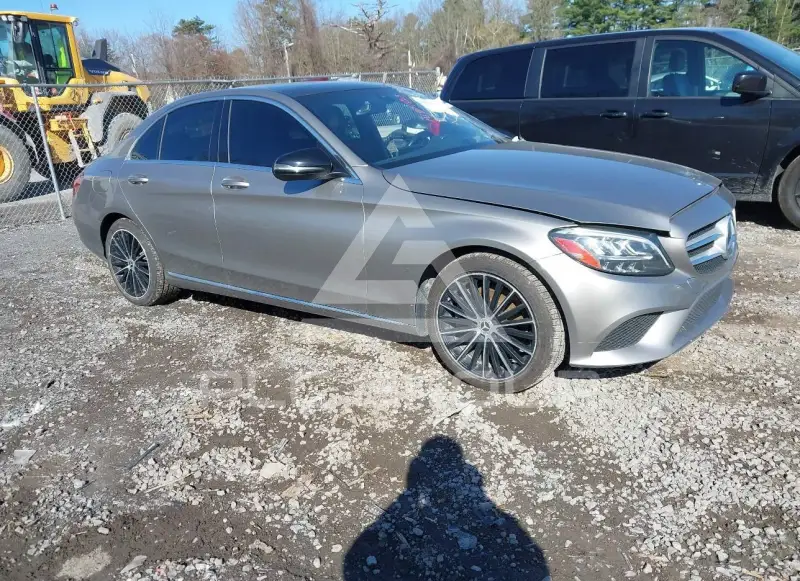 2019 Mercedes Benz C 300 фото