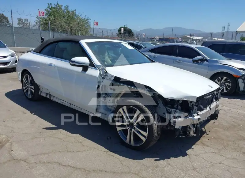 2019 Mercedes Benz C 300 фото